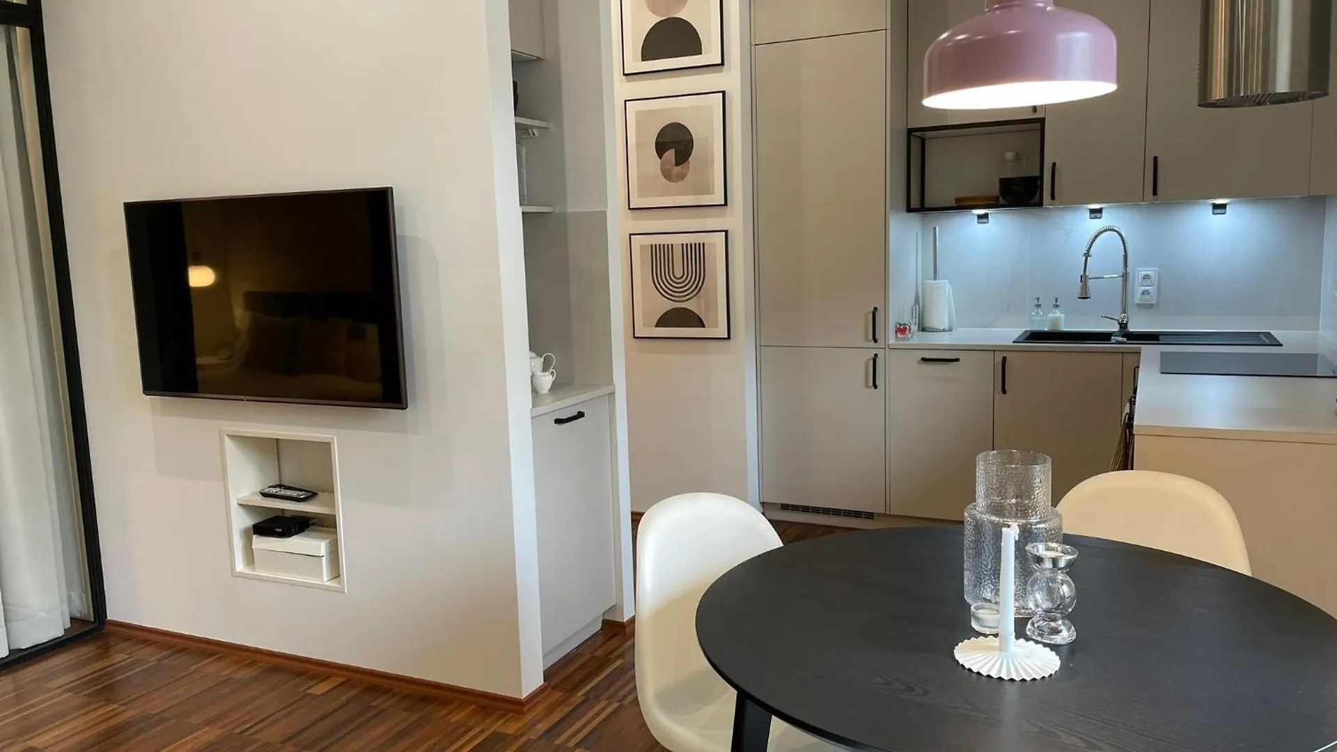 Elegancki Apartament Od Dziedzinca, 60M2, Parking, Rynek 700 M 弗罗茨瓦夫 0*,