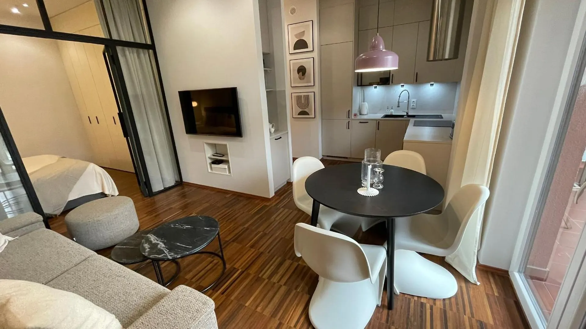 Elegancki Apartament Od Dziedzinca, 60M2, Parking, Rynek 700 M 弗罗茨瓦夫 波兰