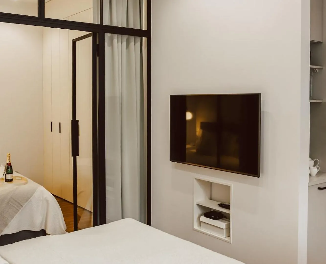 公寓 Elegancki Apartament Od Dziedzinca, 60M2, Parking, Rynek 700 M 弗罗茨瓦夫