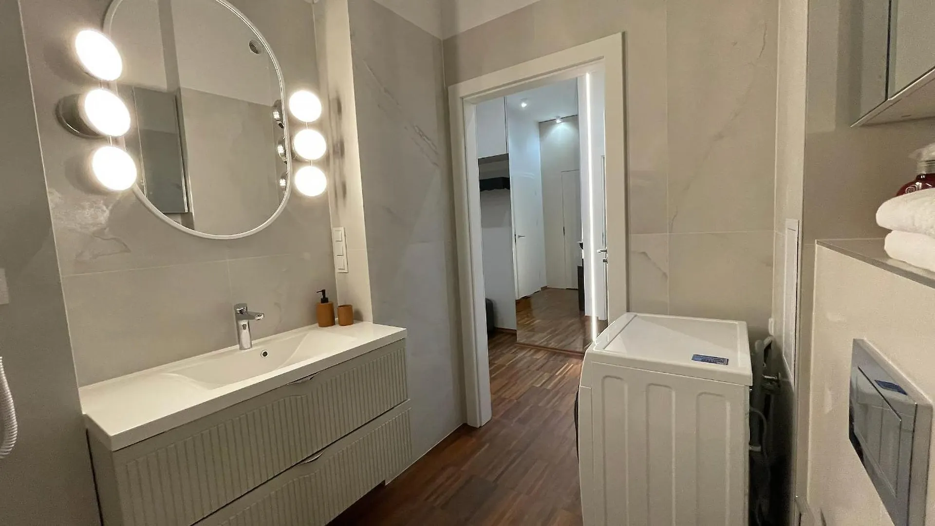 Elegancki Apartament Od Dziedzinca, 60M2, Parking, Rynek 700 M 弗罗茨瓦夫 公寓