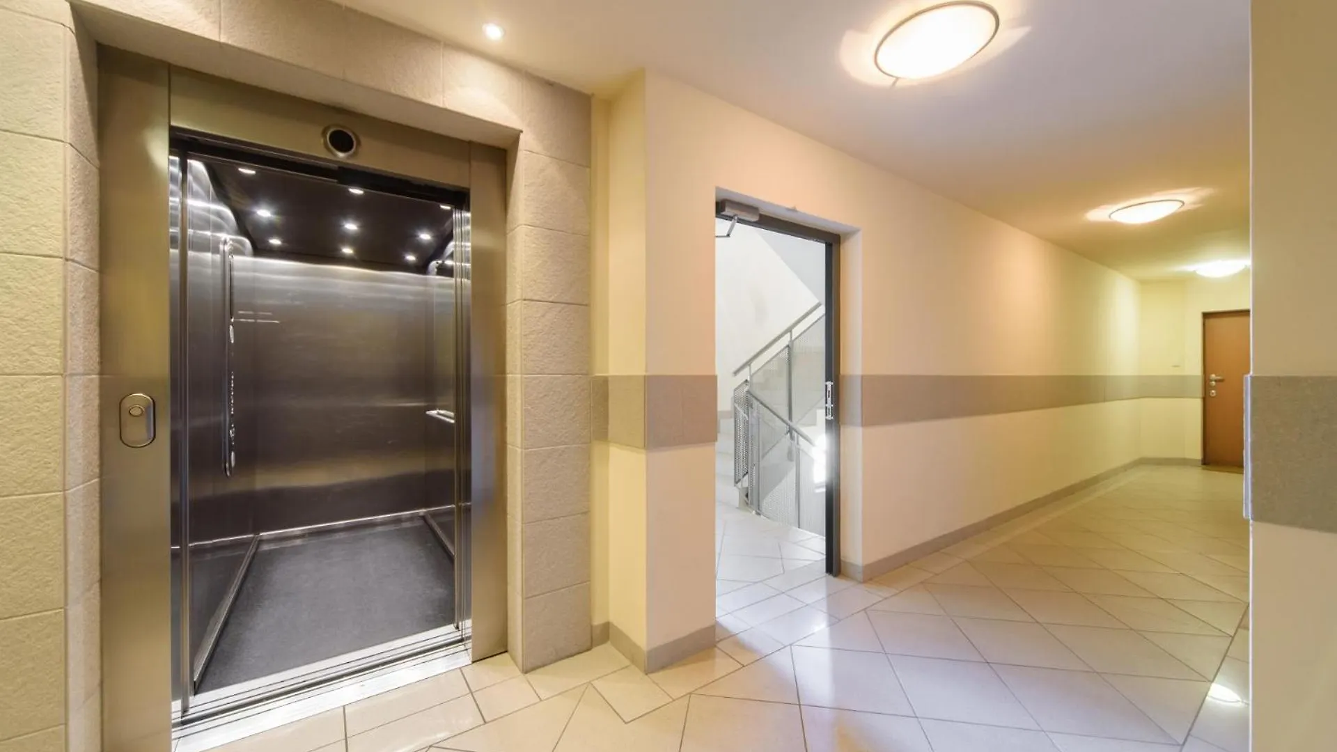 Elegancki Apartament Od Dziedzinca, 60M2, Parking, Rynek 700 M 弗罗茨瓦夫