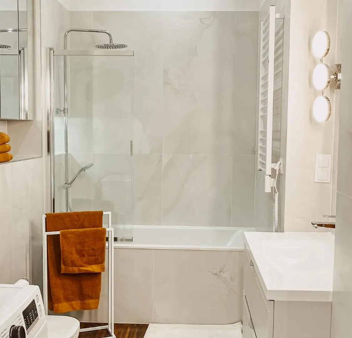 Elegancki Apartament Od Dziedzinca, 60M2, Parking, Rynek 700 M 弗罗茨瓦夫 公寓